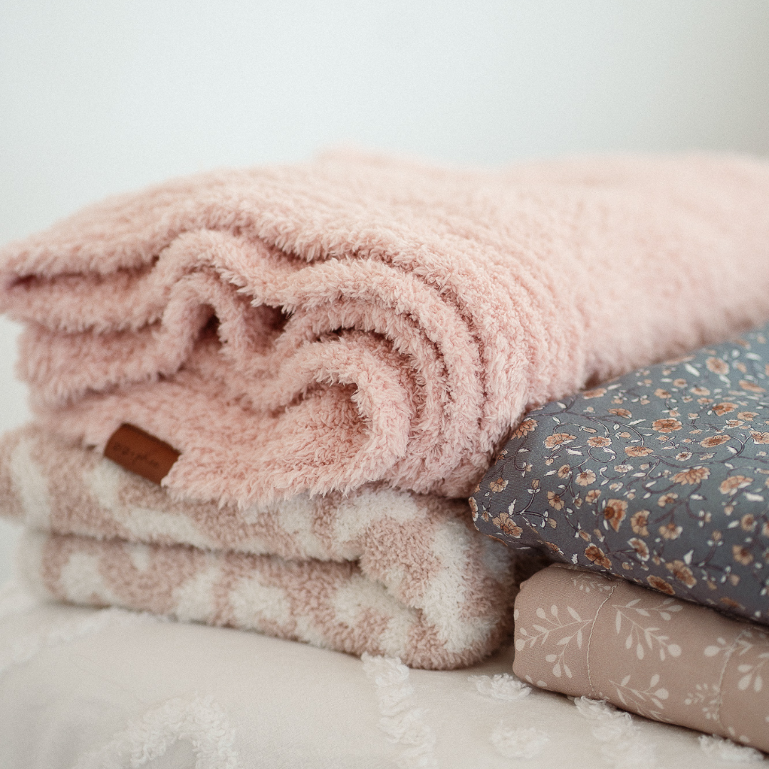 Plush Toddler Blankets | 30" x 40": Plush - Caramel Smiles