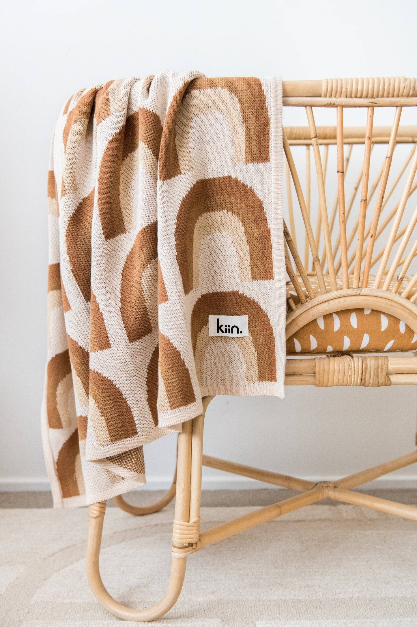 Organic Cotton Knitted Blanket: Bloom