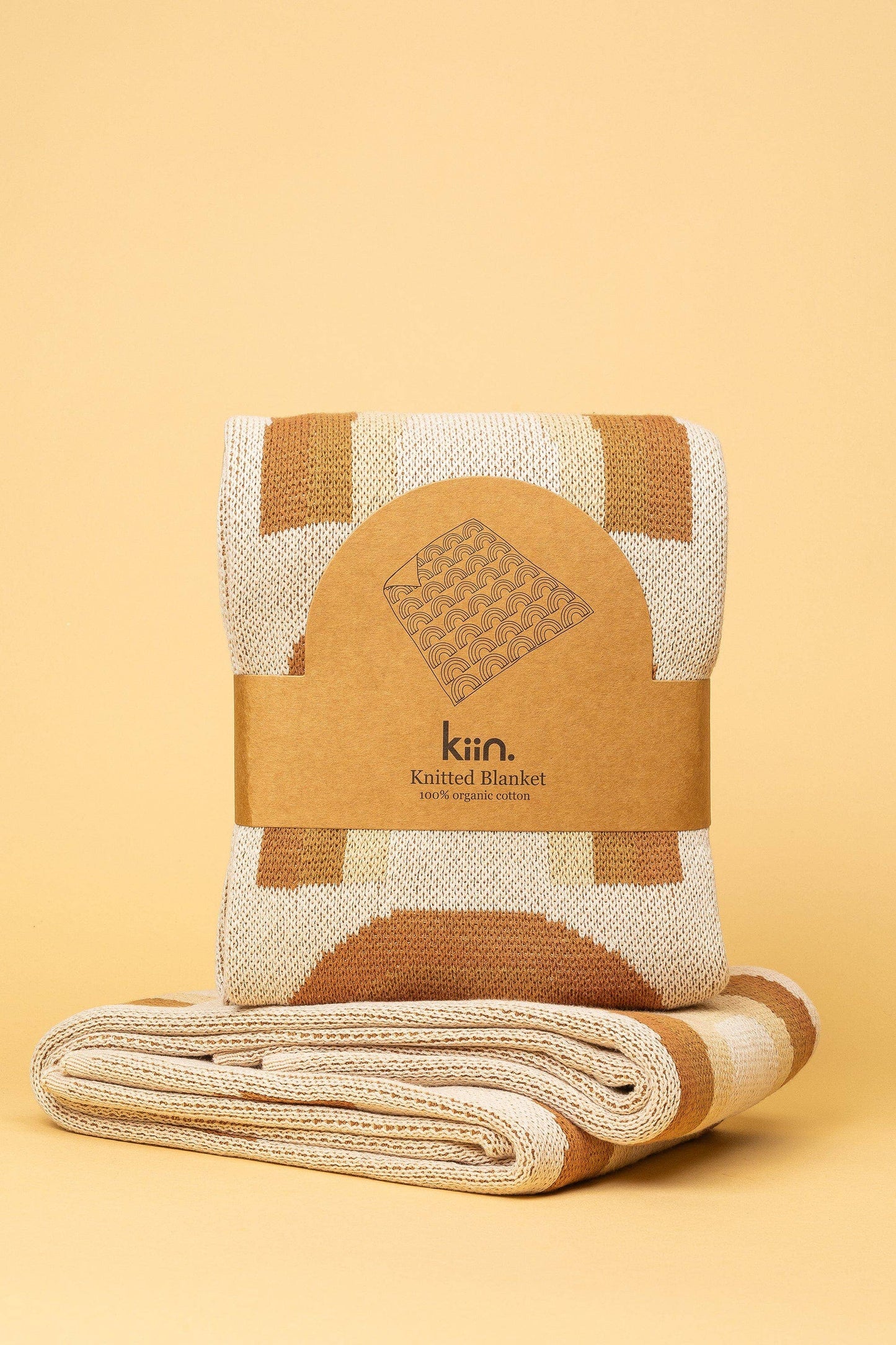 Organic Cotton Knitted Blanket: Bloom