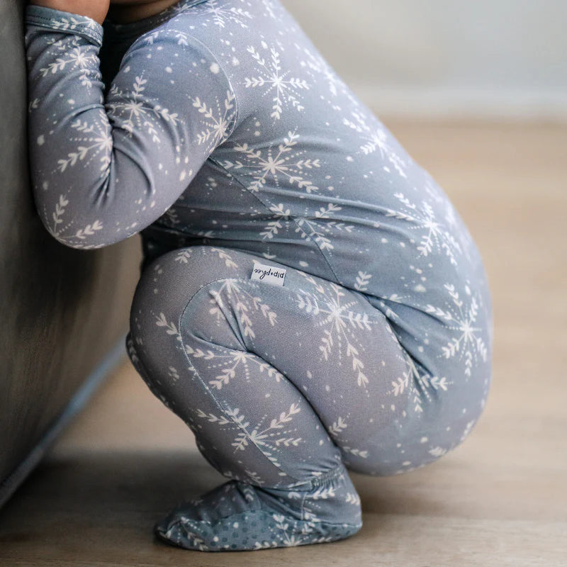 Bamboo Footed Sleeper | Smoke Snowflake