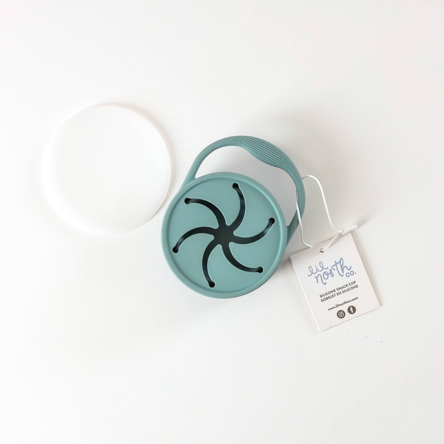 Lidded Silicone Snack Cup