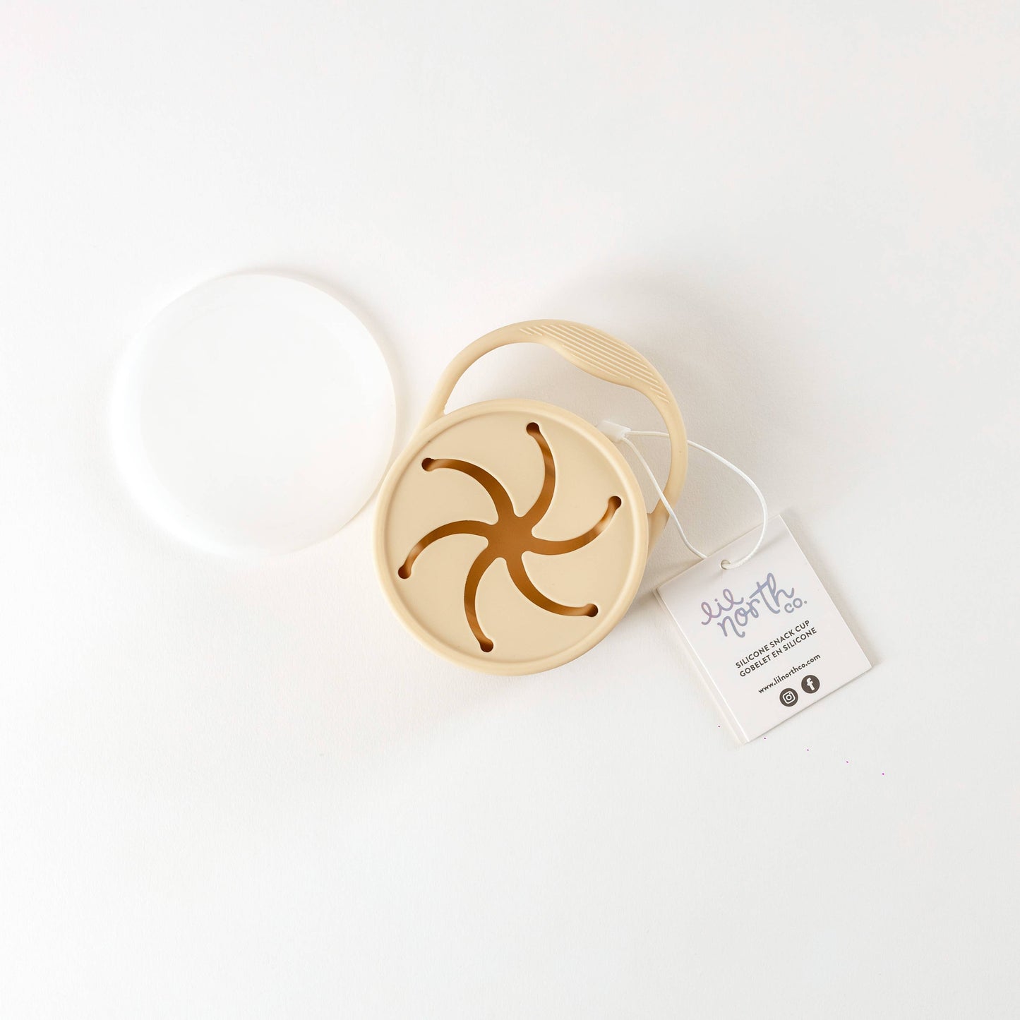 Lidded Silicone Snack Cup