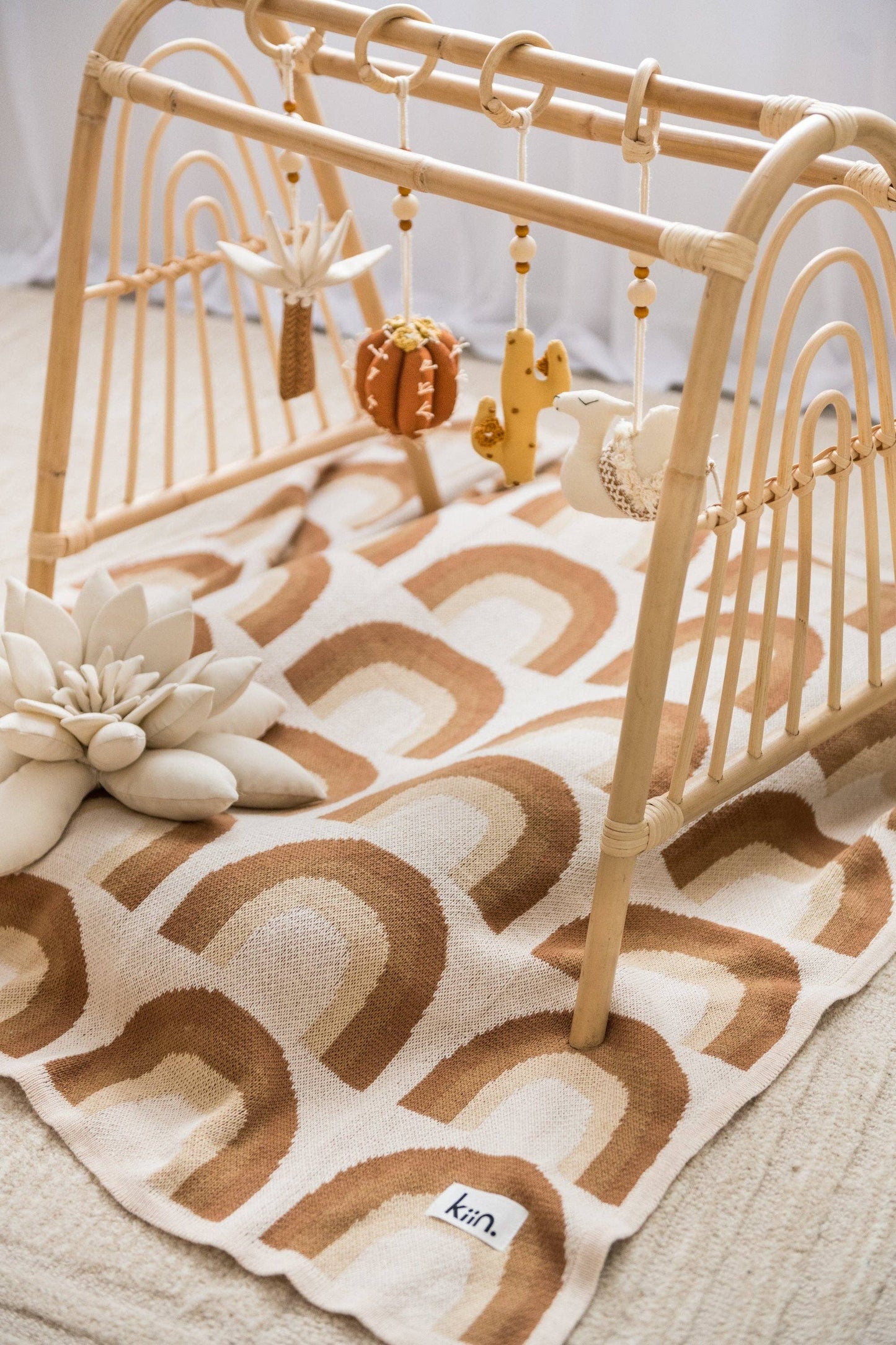 Organic Cotton Knitted Blanket: Bloom