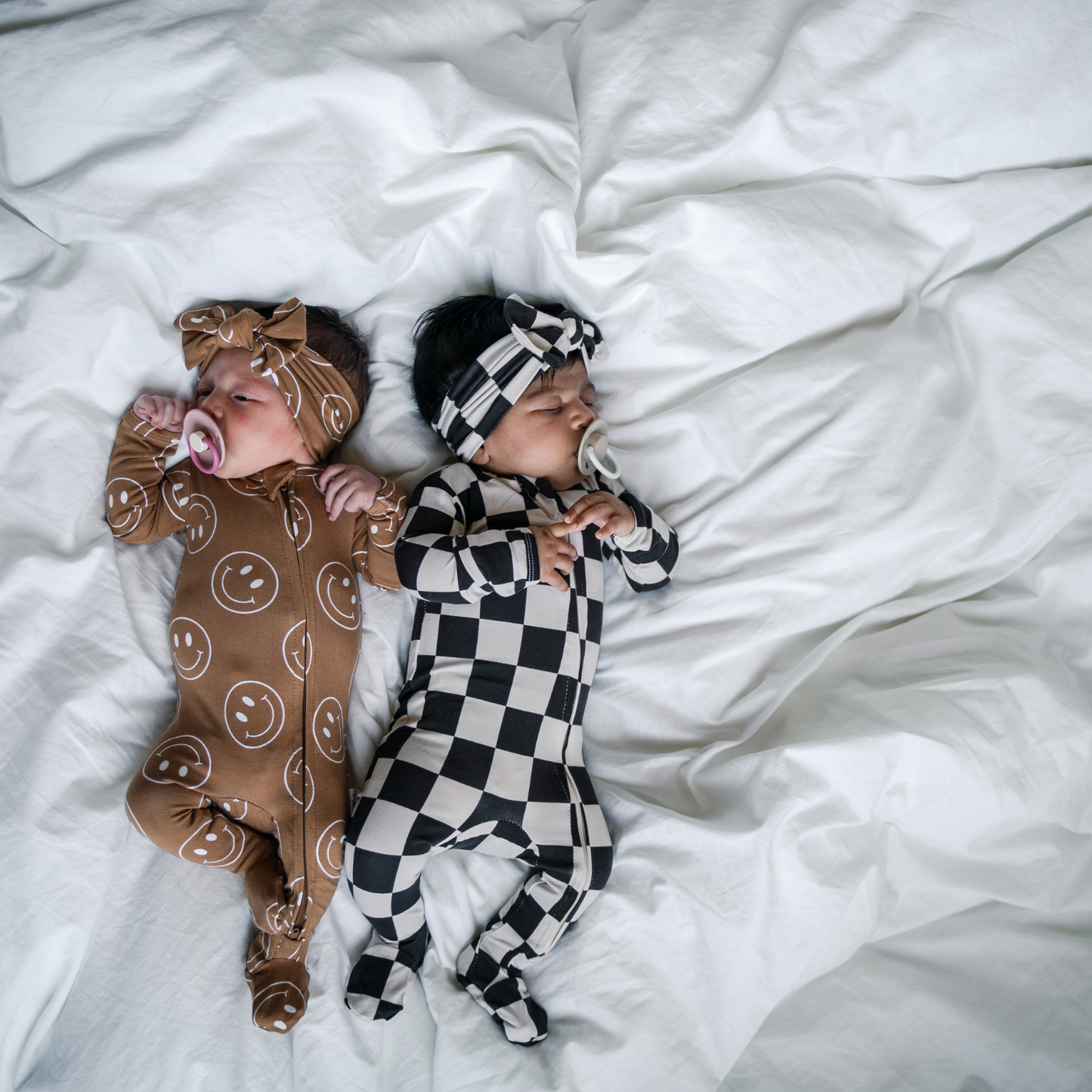 Bamboo Footed Sleepers | Prints: Boho Daisies / 6-9M