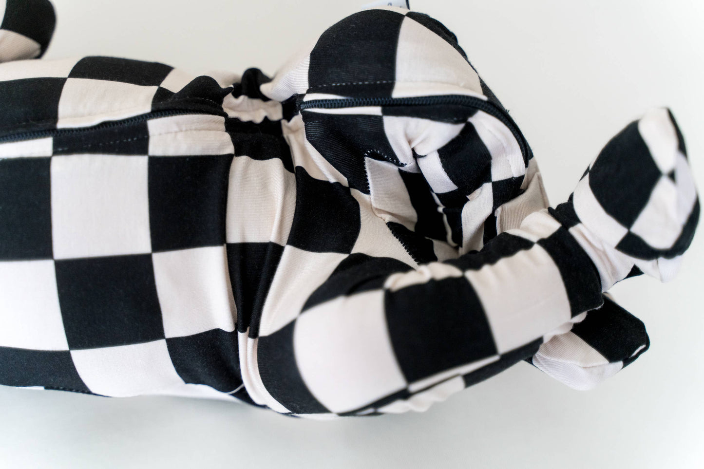 Bamboo Footed Sleeper | Black Hearts