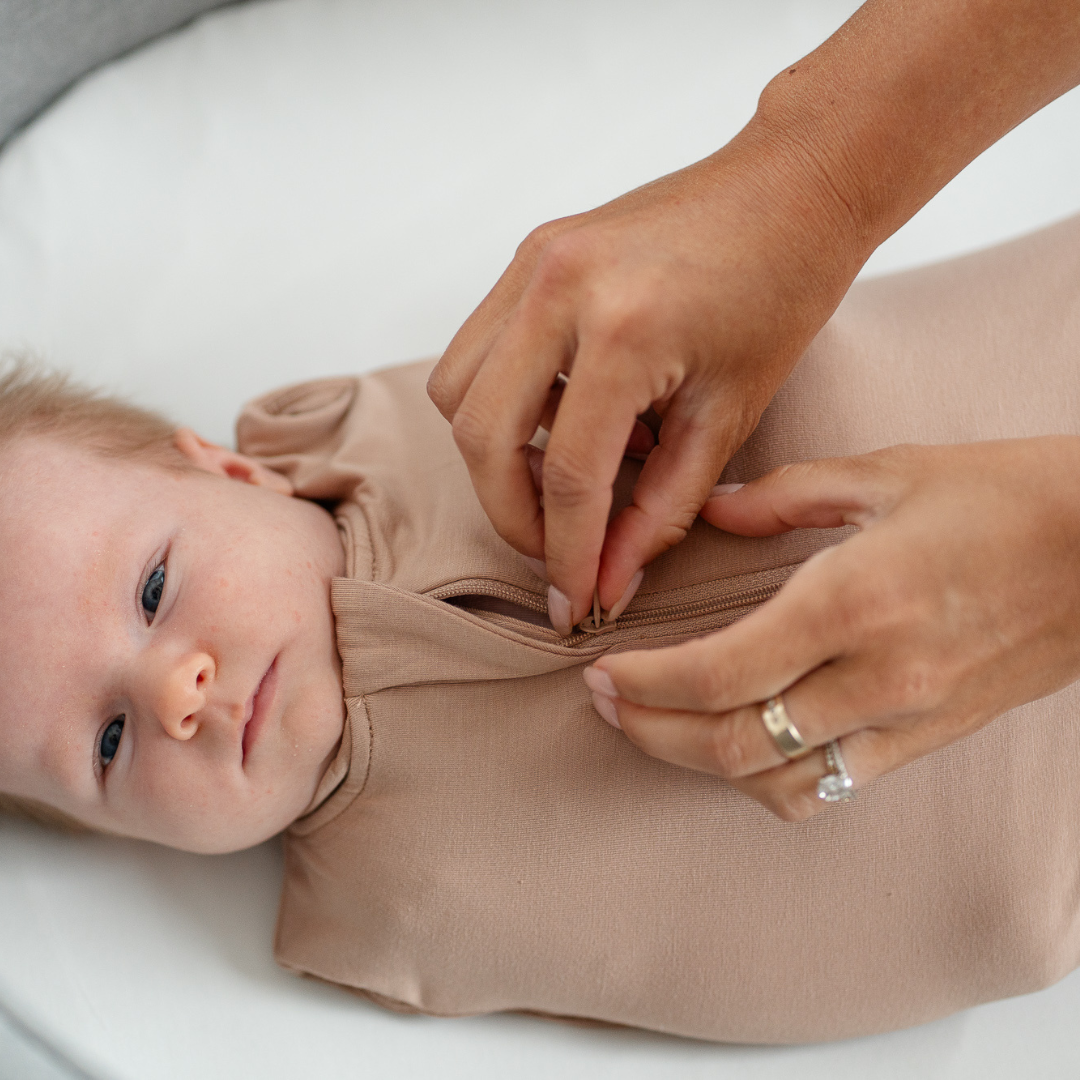 Sleep Bag Swaddles: Night Black