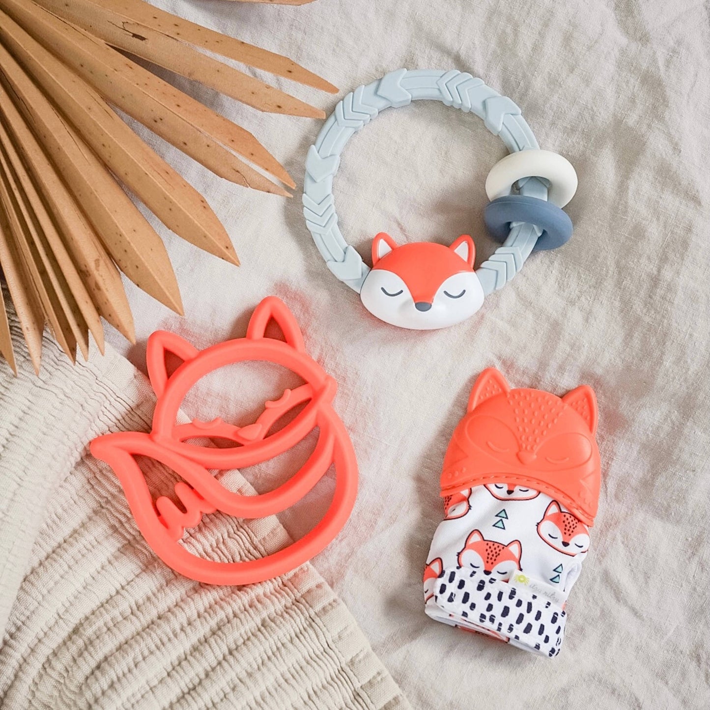 Itzy Mitt™ Silicone Teething Mitts: Highland Cow