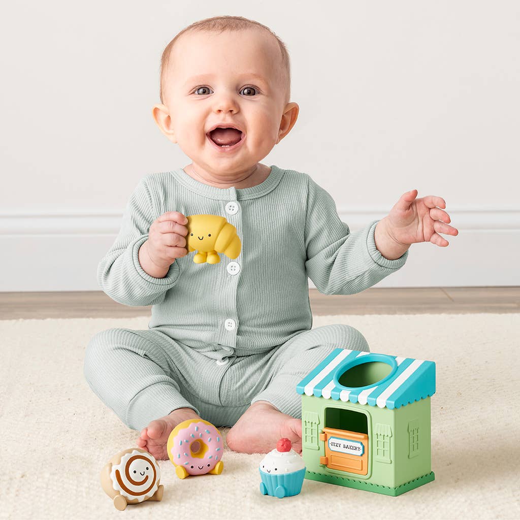 Itzy Play Bakery™ - Spill and Fill Activity Toy