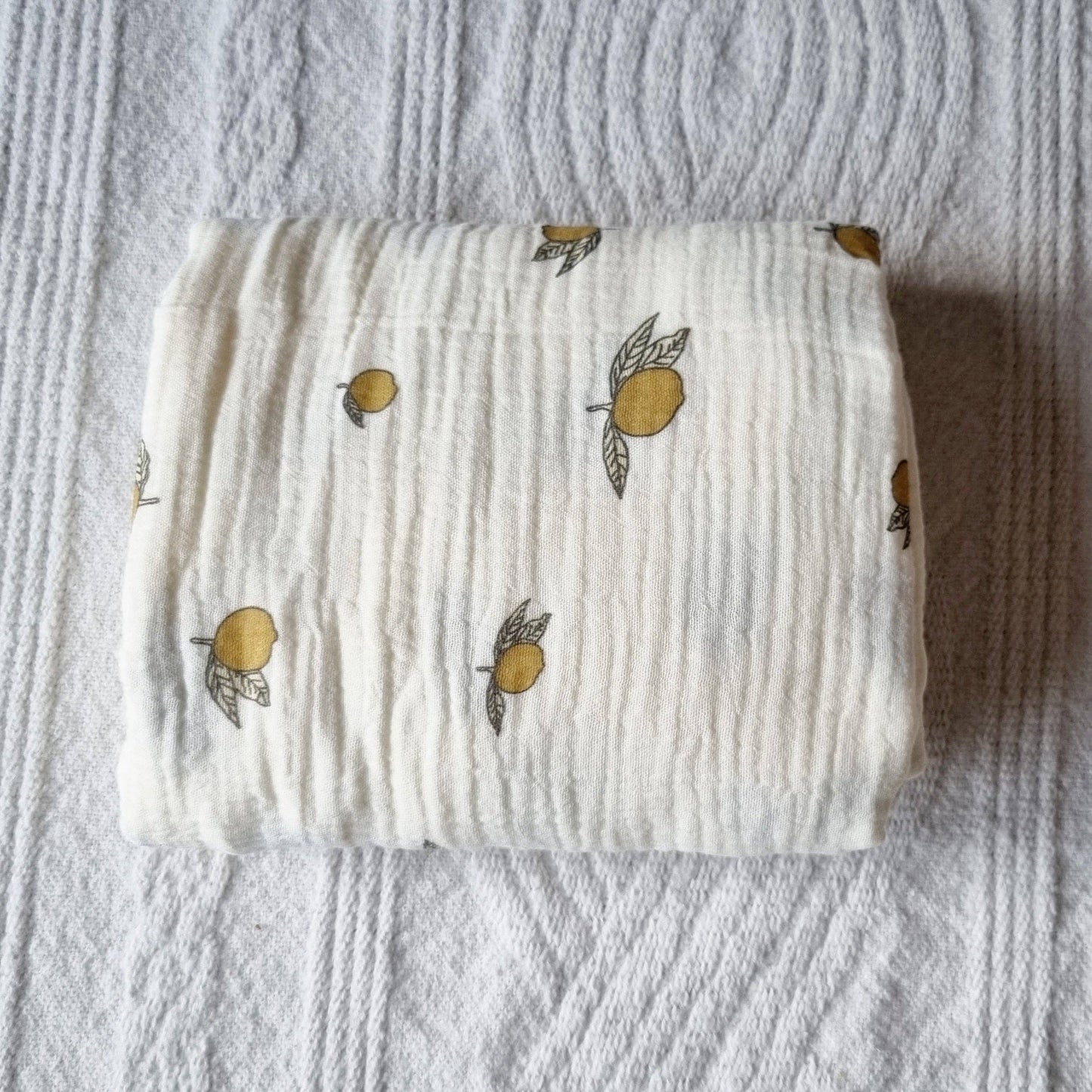 Muslin Swaddle - Beige with Lemons 130x110cm